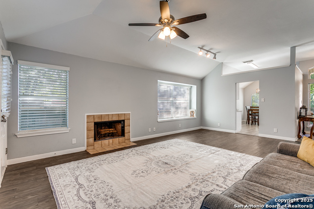 Image 5 of 17 For 12206 Stoney Pond