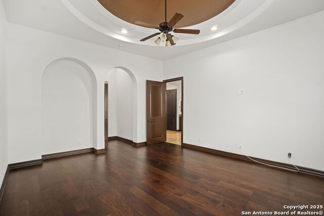 Image 25 of 74 For 22426 Viajes