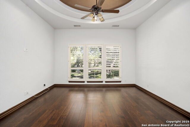 Image 26 of 74 For 22426 Viajes