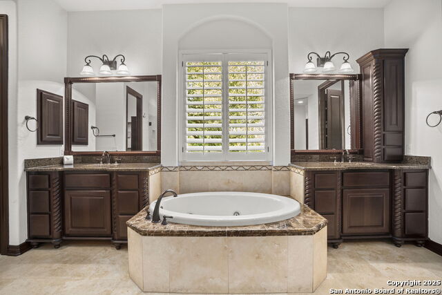 Image 28 of 74 For 22426 Viajes