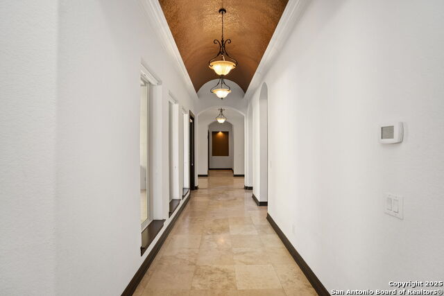 Image 5 of 74 For 22426 Viajes