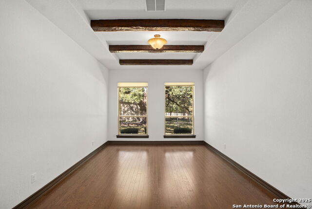 Image 8 of 74 For 22426 Viajes