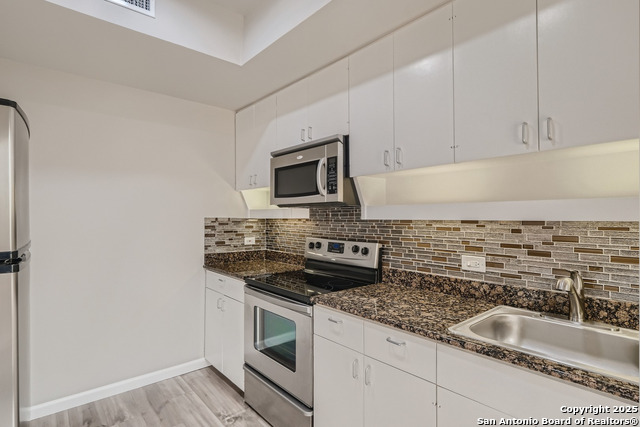 Image 11 of 33 For 8642 Fredericksburg 703