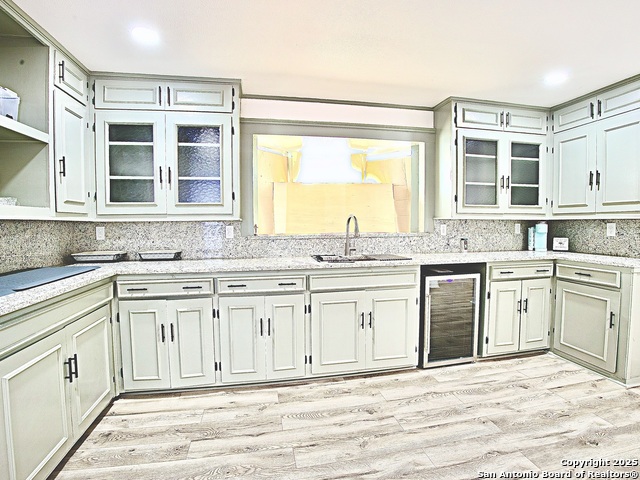 Image 4 of 5 For 918 Ashley E