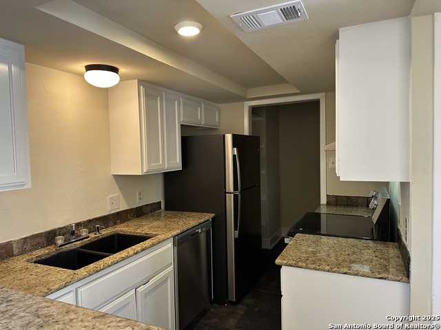 Image 5 of 13 For 617 Oak Park 617