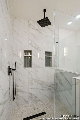 Image 21 of 50 For 181 Timber Pl.