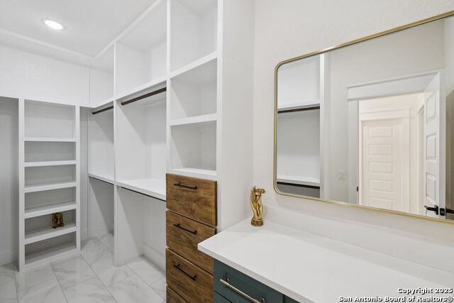 Image 35 of 50 For 181 Timber Pl.