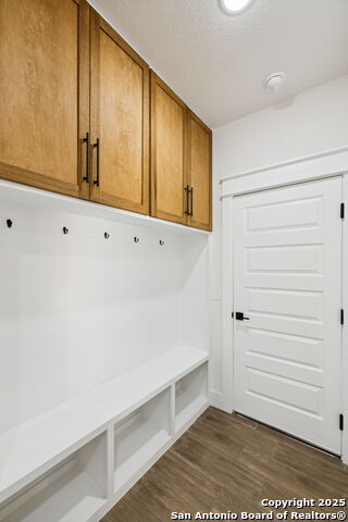 Image 36 of 50 For 181 Timber Pl.