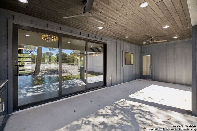 Image 38 of 50 For 181 Timber Pl.