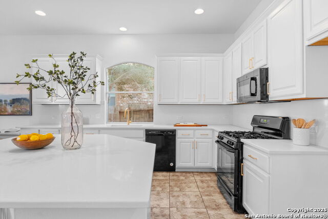 Image 11 of 30 For 24915 White Crk