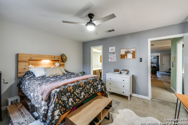 Image 12 of 23 For 7738 Chambers 903