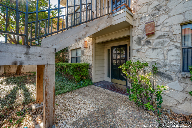 Image 20 of 23 For 7738 Chambers 903