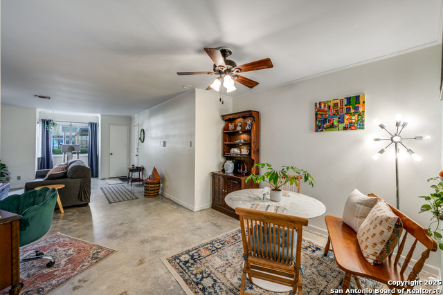 Image 7 of 23 For 7738 Chambers 903