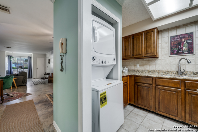 Image 8 of 23 For 7738 Chambers 903