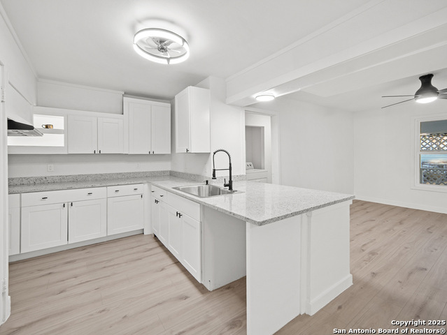 Image 11 of 23 For 707 Chicago  