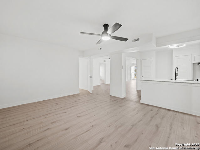 Image 14 of 23 For 707 Chicago  