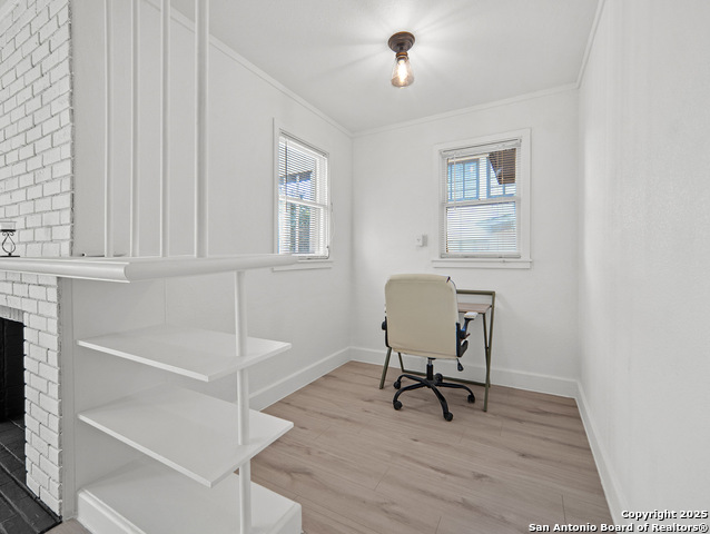 Image 9 of 23 For 707 Chicago  