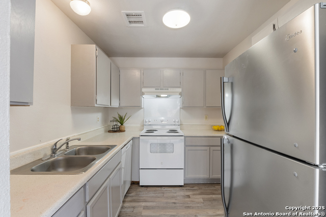 Image 9 of 18 For 7335 Hardesty