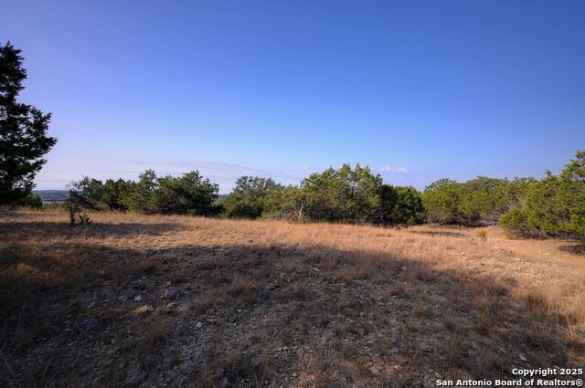 Image 20 of 39 For 308 River Ridge