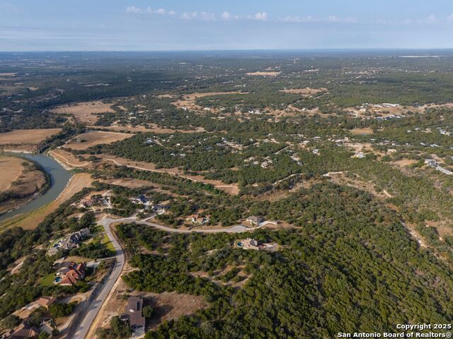 Image 21 of 39 For 308 River Ridge