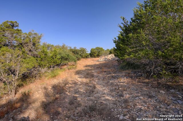 Image 30 of 39 For 308 River Ridge