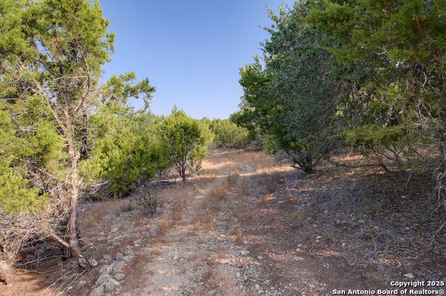 Image 32 of 39 For 308 River Ridge