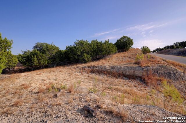 Image 34 of 39 For 308 River Ridge