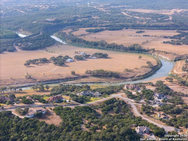 Image 9 of 39 For 308 River Ridge