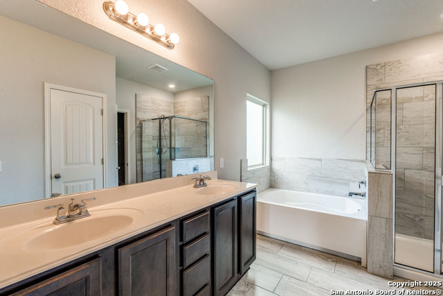 Image 14 of 25 For 4684 Grey Sotol