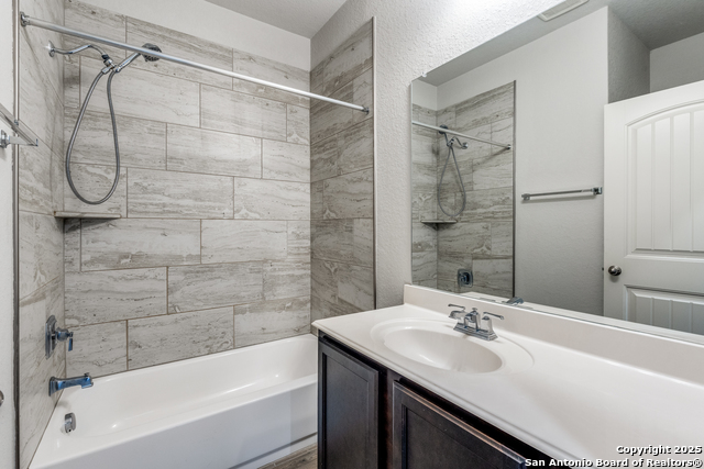 Image 21 of 25 For 4684 Grey Sotol