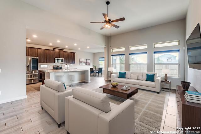 Image 7 of 25 For 4684 Grey Sotol