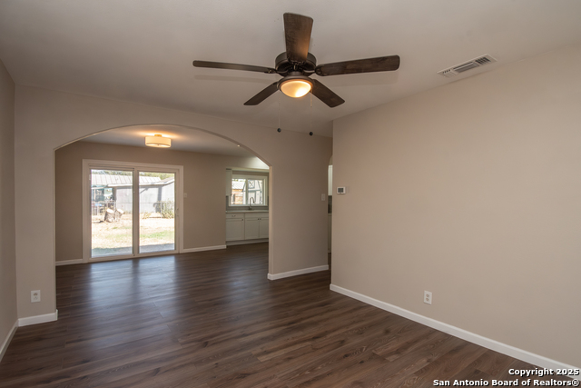 Image 2 of 13 For 439 Tidewind