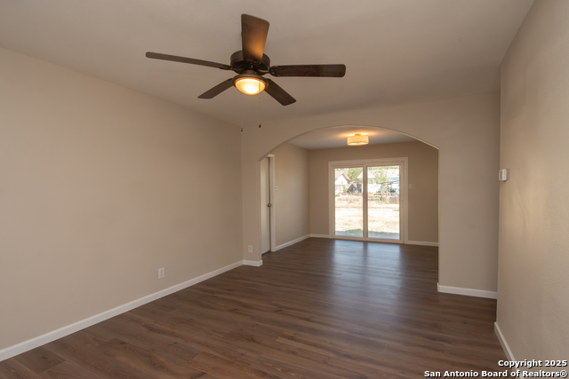 Image 3 of 13 For 439 Tidewind