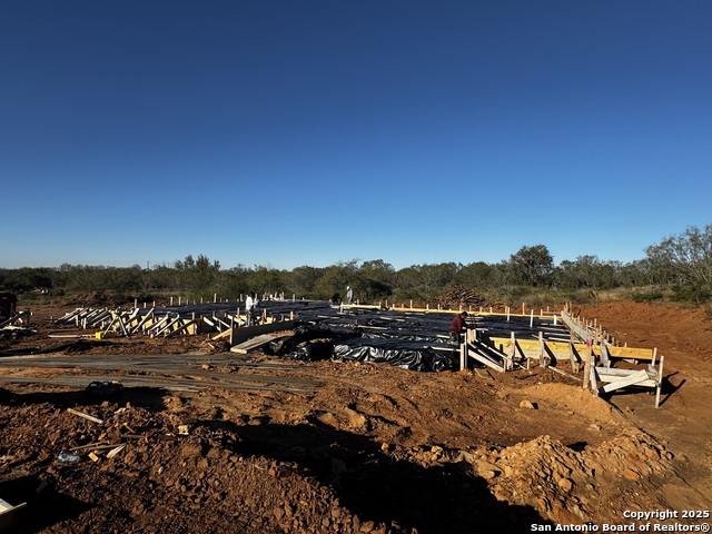 Image 3 of 5 For 107 Cr 2638  