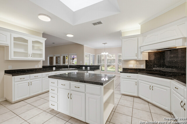 Image 3 of 44 For 23114 Whisper Canyon