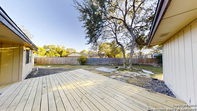 Image 18 of 54 For 4722 Bohill St