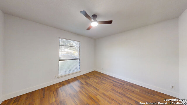 Image 33 of 54 For 4722 Bohill St