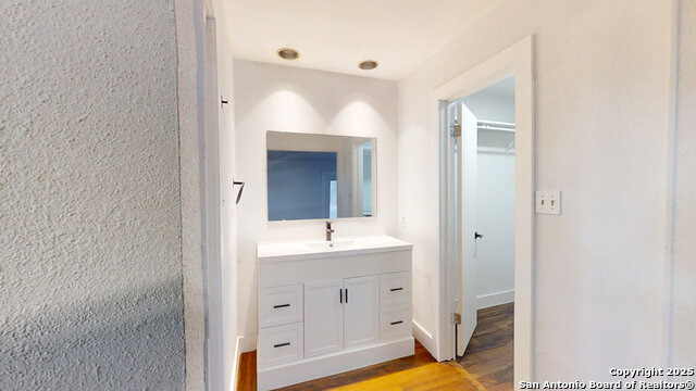 Image 40 of 54 For 4722 Bohill St