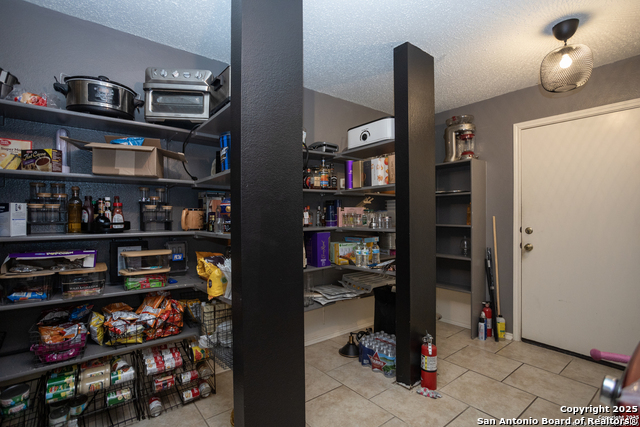 Image 8 of 19 For 7118 Rimwood