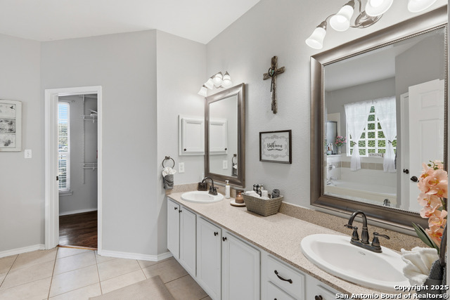 Image 15 of 34 For 260 Wentworth