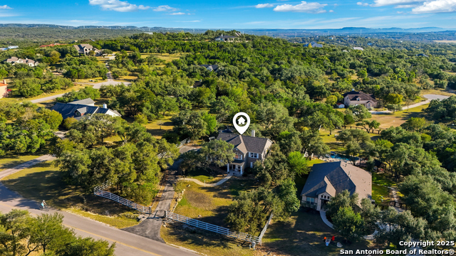 Image 33 of 34 For 260 Wentworth