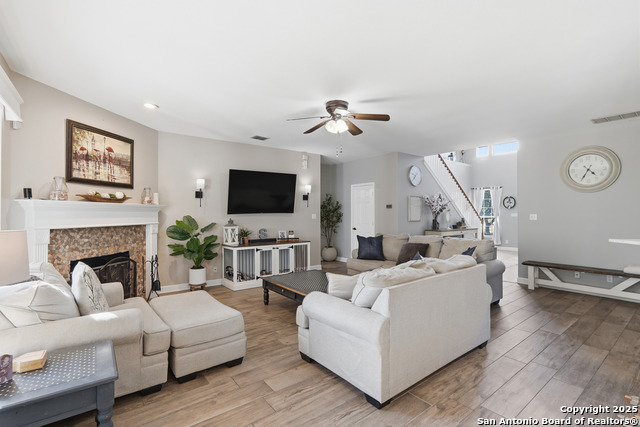 Image 9 of 34 For 260 Wentworth