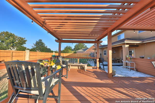 Image 6 of 21 For 12206 Course View