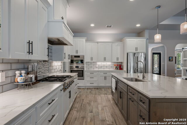 Image 32 of 42 For 864 Coyote Ridge