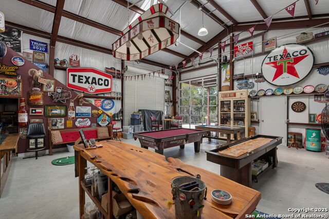 Image 37 of 42 For 864 Coyote Ridge