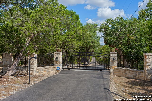 Image 4 of 42 For 864 Coyote Ridge