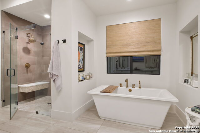 Listing photo id 47 for 10415 Kendall Cyn