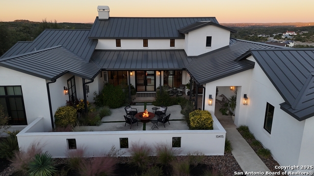 Listing photo id 3 for 10415 Kendall Cyn