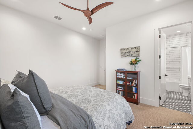 Listing photo id 52 for 10415 Kendall Cyn