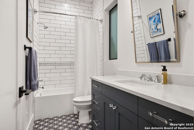 Listing photo id 53 for 10415 Kendall Cyn